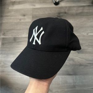 New York Yankees cap